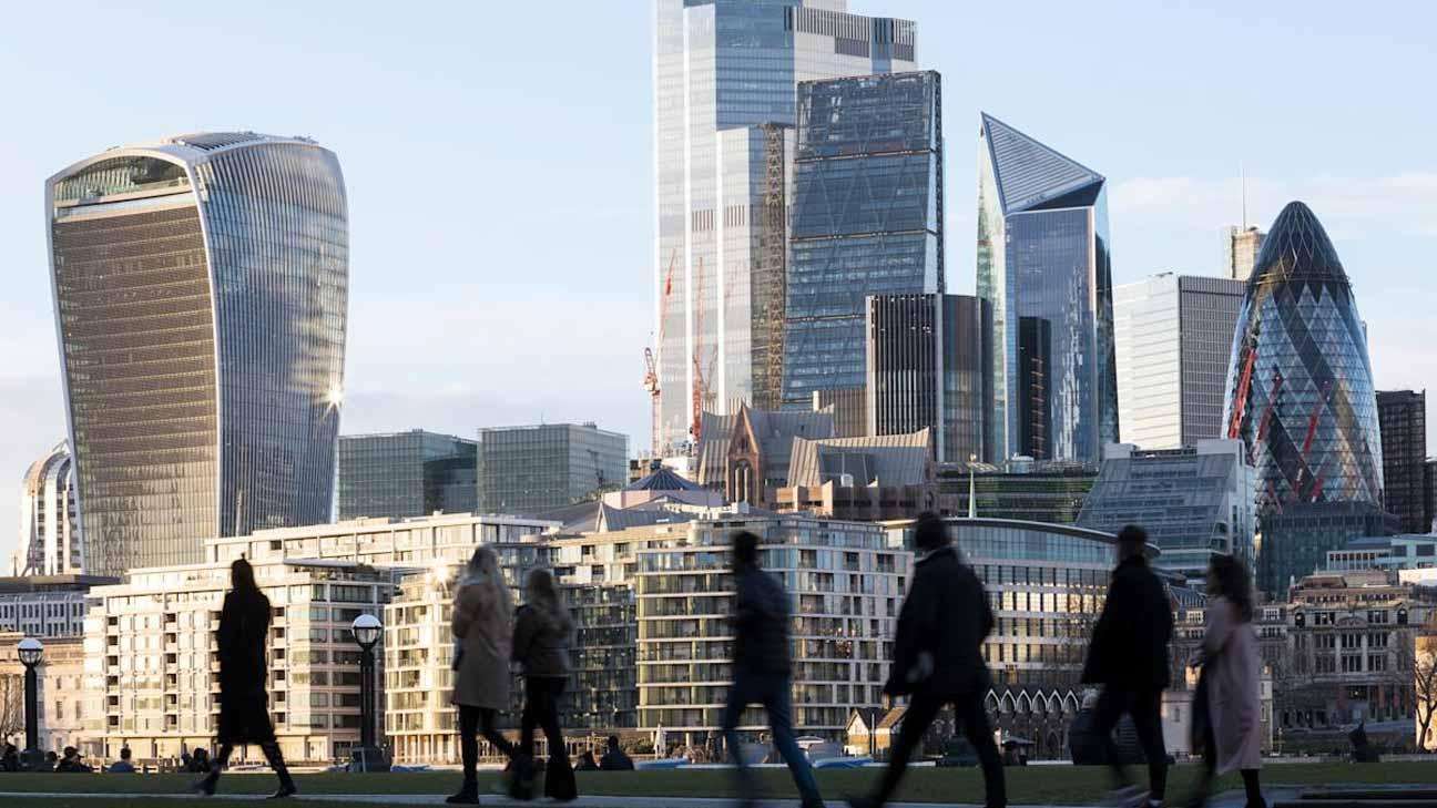 UK Economy Shrinks 03 Amidst Trump Trade War Impact on Exports.jpg